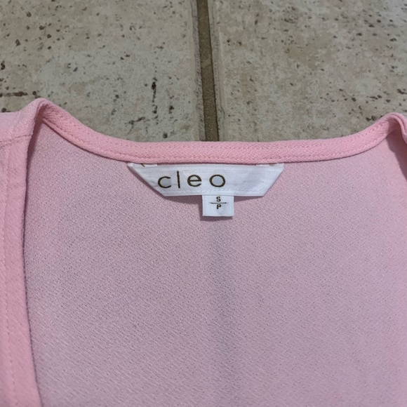 Cleo Pink V-Neck Sleeveless Blouse / Tank Top - Size Small - Picture 2 of 6